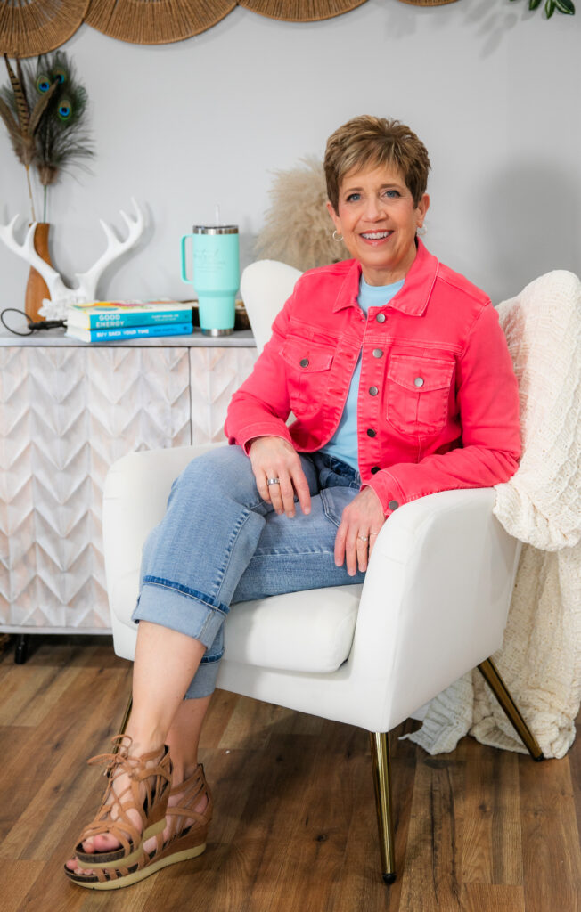 professional brand photos for small business owner, Deb Mitzel, of Deb Mitzel Creative
